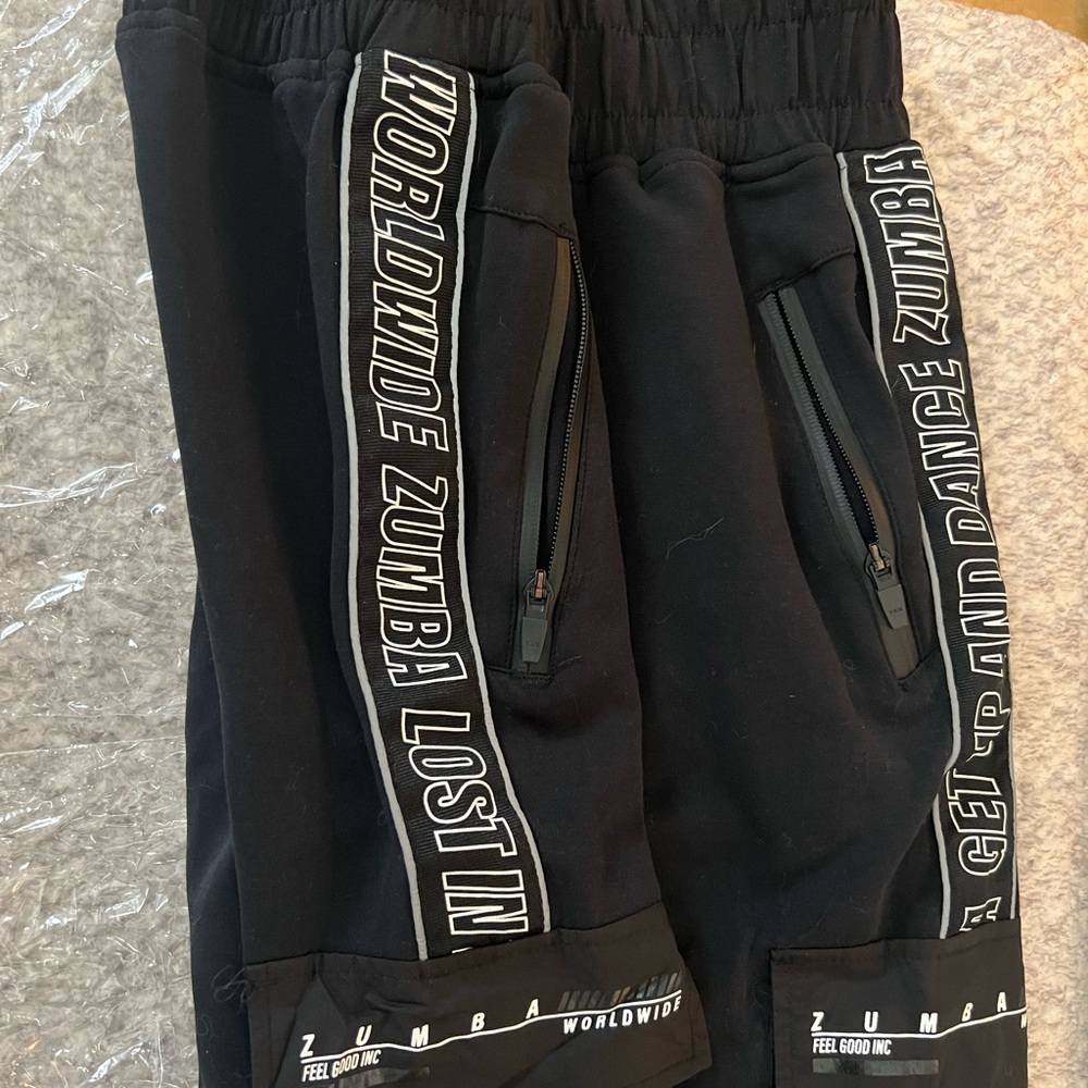 Zumba Cargo Joggers Women’s Large - Picture 4 of 4